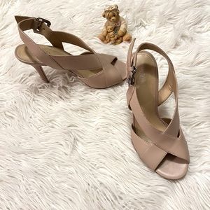 Michael Kors heels. Size 6. In great condition. :)